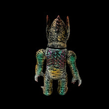 Load image into Gallery viewer, Mutant-x Skull Head Butt by Kazu Akamatsu