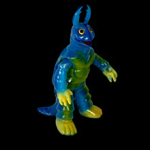 Load image into Gallery viewer, 9” Alien Bankah Marusan Sample Sale #34