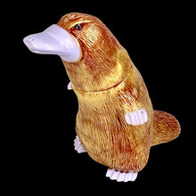 Load image into Gallery viewer, 4 1/2” BUCCHI by Suzuki Manufacturing  LA Modern Sofubi Market ‘26