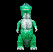 Load image into Gallery viewer, 8 1/2” Godzilla 1962 Enka Vinyl
