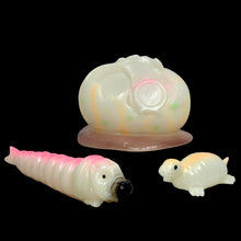 Load image into Gallery viewer, 4 1/2” Larva Set JAPAN KAIJU ATTACK ‘26 Oneup