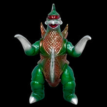 Load image into Gallery viewer, 7” Gigan OneUp JAPAN KAIJU ATTACK