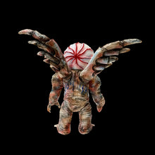 Load image into Gallery viewer, Eyeball-X Skull Head Butt by Kazu Akamatsu