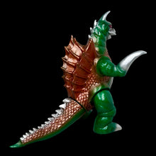 Load image into Gallery viewer, 7” Gigan OneUp JAPAN KAIJU ATTACK