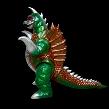 Load image into Gallery viewer, 7” Gigan OneUp JAPAN KAIJU ATTACK