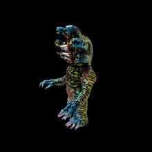 Load image into Gallery viewer, Ganymede-X Skull Head Butt by Kazu Akamatsu