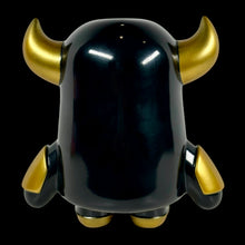Load image into Gallery viewer, 4 1/2” Mask Bull by CO2 LA Modern Sofubi Market