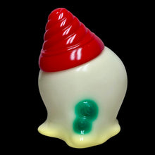 Load image into Gallery viewer, 3 1/2” Seri Norica LA Modern Sofubi Market ‘26