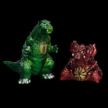 Load image into Gallery viewer, 2 1/2” Godzilla Jr. &amp;1 1/2” Destroyah JAPAN KAIJU ATTACK ‘26 Oneup
