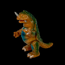 Load image into Gallery viewer, 7 1/2” Mogurines 350 Marusan Sample Sale #29